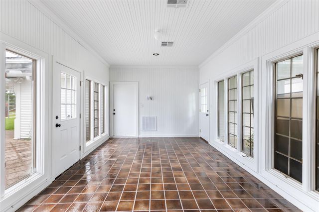 1331 County Road 2071, Hull, TX 77564