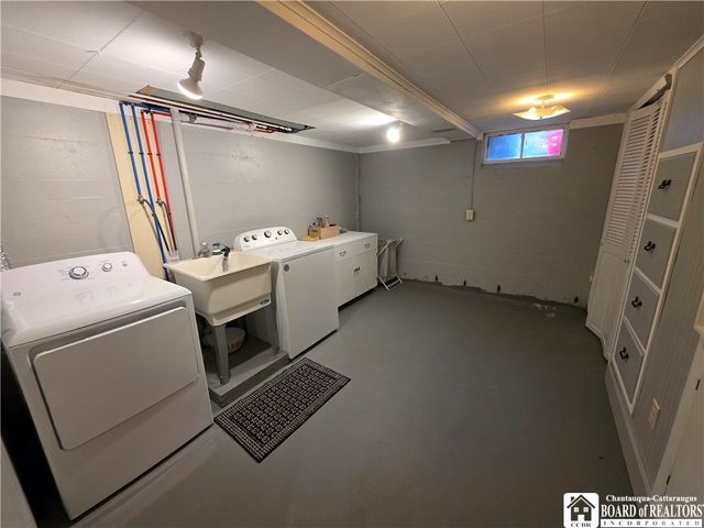 71 South Chicago Avenue, Ellicott, NY 14701