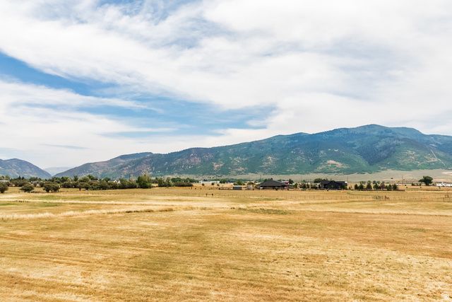 364 W ROB YOUNG LN, Oakley, UT 84055