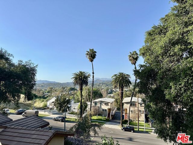 1205 Oak Hill Avenue, South Pasadena, CA 91030