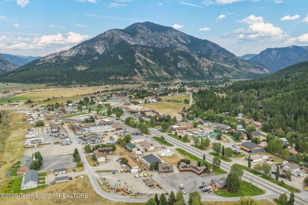 161 ALPINE Drive, Alpine, WY 83128 photo 4
