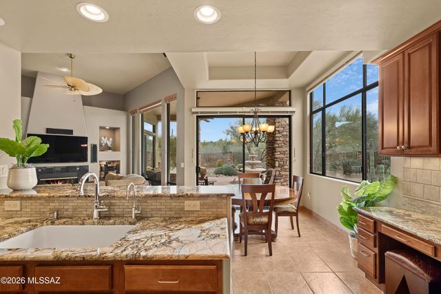 5629 W Silent Wash Place, Marana, AZ 85658