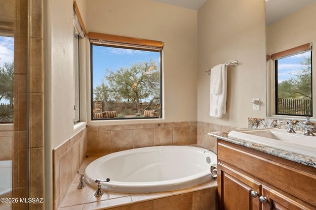 5629 W Silent Wash Place, Marana, AZ 85658