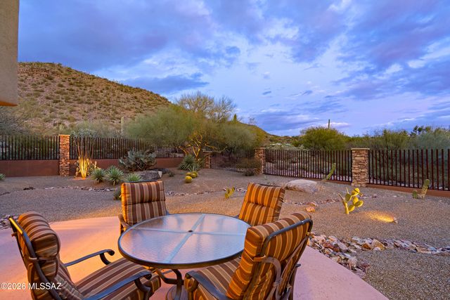 5629 W Silent Wash Place, Marana, AZ 85658