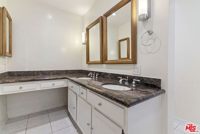 2031 S Bentley Avenue 107, Los Angeles, CA 90025