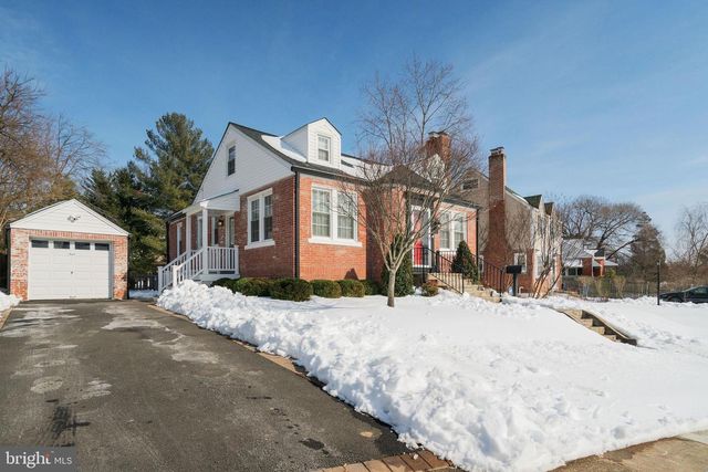 6070 WOOTEN DR, Falls Church, VA 22044