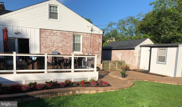 6070 WOOTEN DR, Falls Church, VA 22044