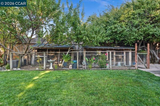 1770 3rd Ave, Walnut Creek, CA 94597