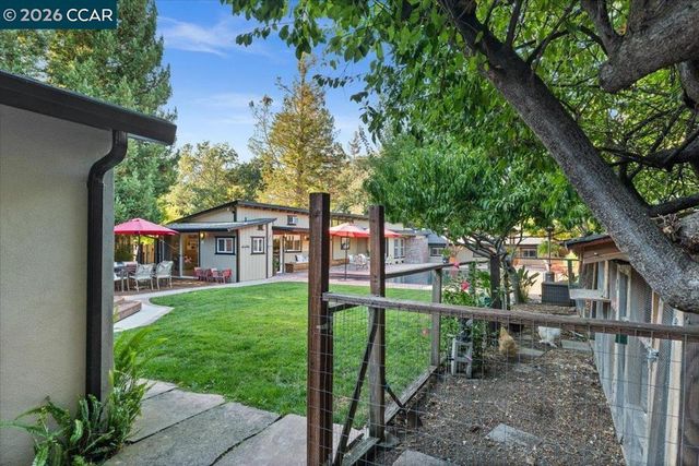 1770 3rd Ave, Walnut Creek, CA 94597