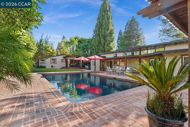 1770 3rd Ave, Walnut Creek, CA 94597