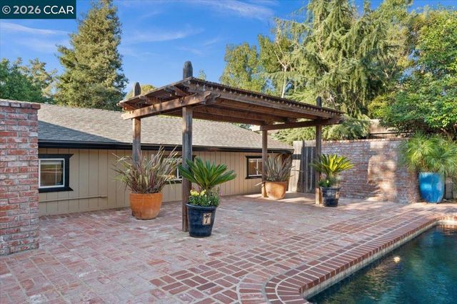 1770 3rd Ave, Walnut Creek, CA 94597