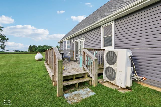 9503 S 600 E, Jonesboro, IN 46938