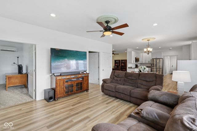 9503 S 600 E, Jonesboro, IN 46938