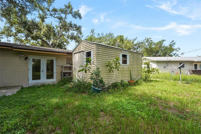 4923 BROOKMEADE DRIVE, Sarasota, FL 34232