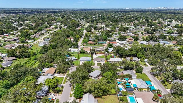 4923 BROOKMEADE DRIVE, Sarasota, FL 34232