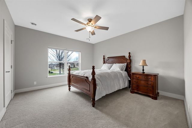 1518 38th Street SE, Cedar Rapids, IA 52403