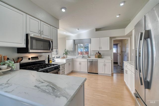 12047 W Patrina Dr, Boise, ID 83713