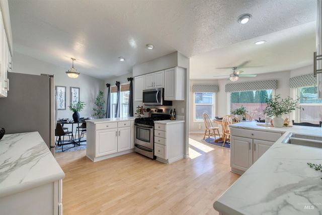 12047 W Patrina Dr, Boise, ID 83713