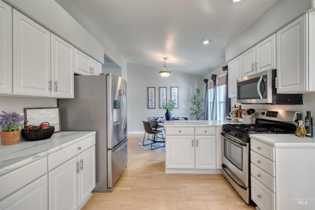 12047 W Patrina Dr, Boise, ID 83713