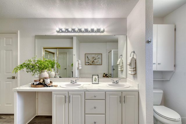 12047 W Patrina Dr, Boise, ID 83713