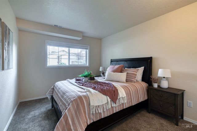 12047 W Patrina Dr, Boise, ID 83713