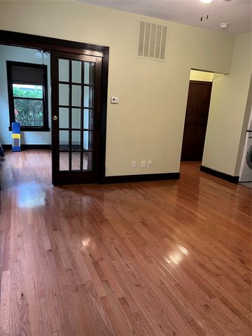 826 Blaylock Drive 2, Dallas, TX 75203