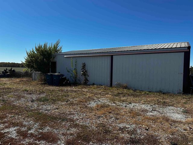 9964 E 400 N Road, Van Buren, IN 46991