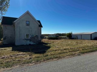 9964 E 400 N Road, Van Buren, IN 46991
