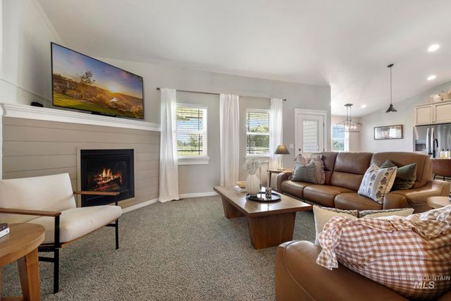 4060 Mountain Vista Ln, Filer, ID 83328