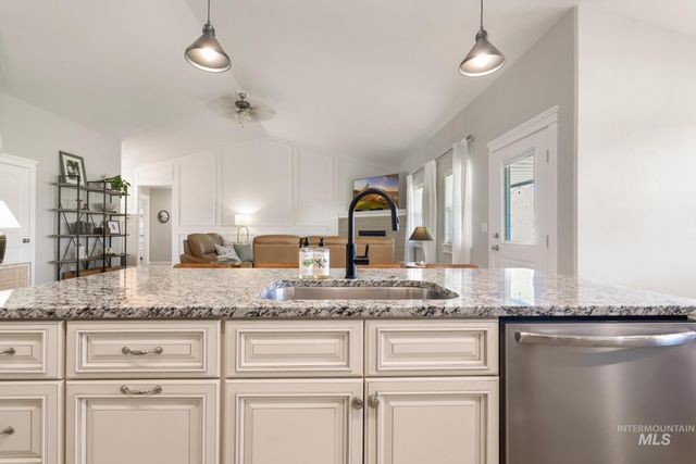 4060 Mountain Vista Ln, Filer, ID 83328