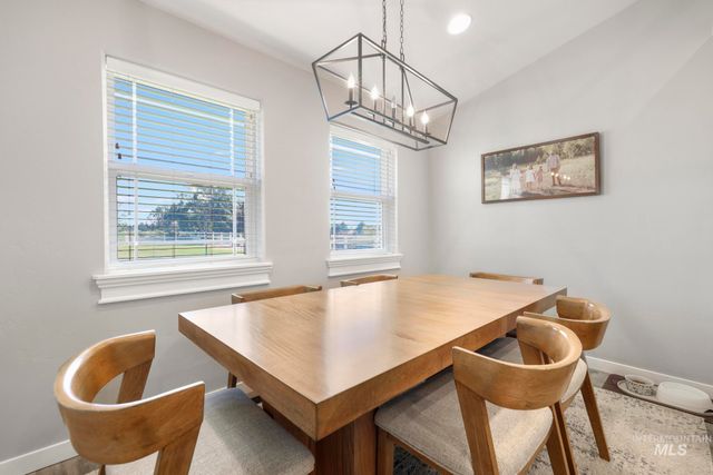 4060 Mountain Vista Ln, Filer, ID 83328