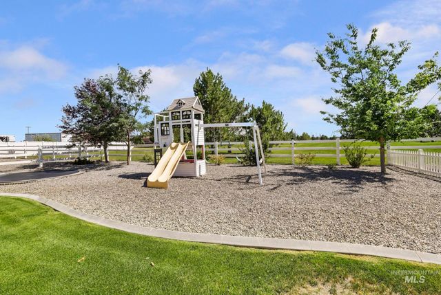 4060 Mountain Vista Ln, Filer, ID 83328