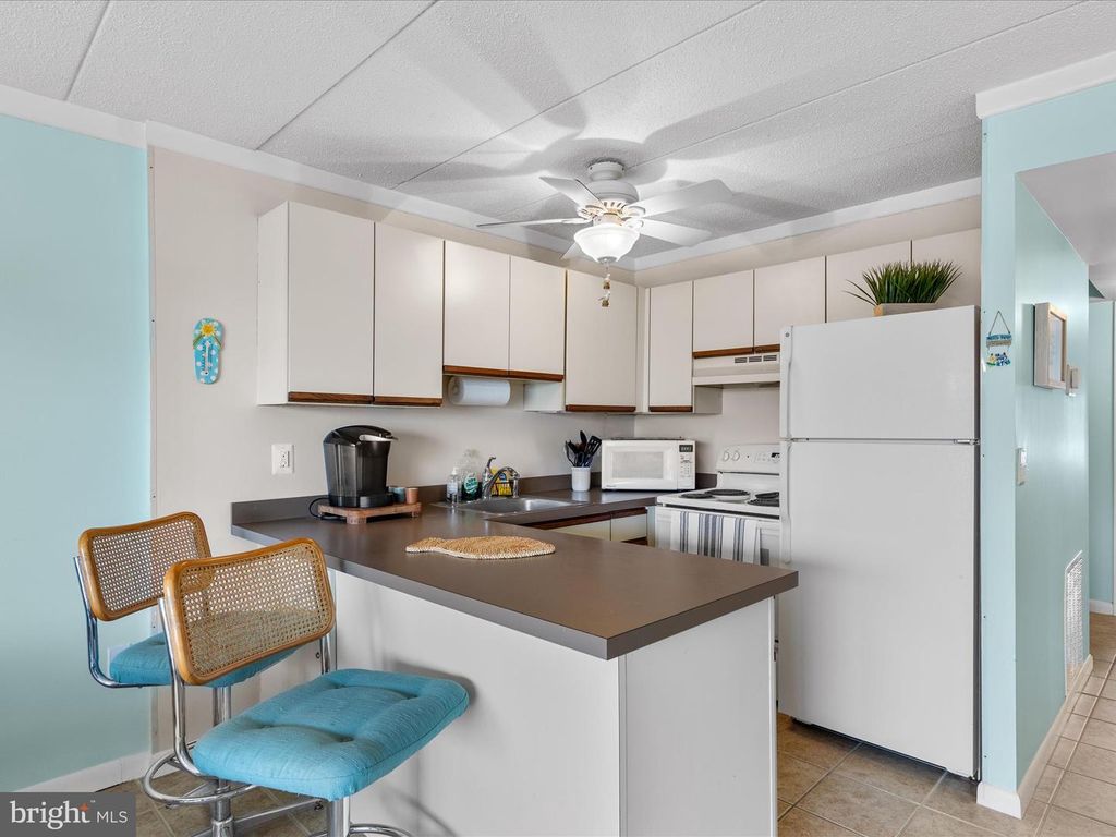 Image 12 of property listing at 17 70TH ST #25, Ocean City, MD 21842
