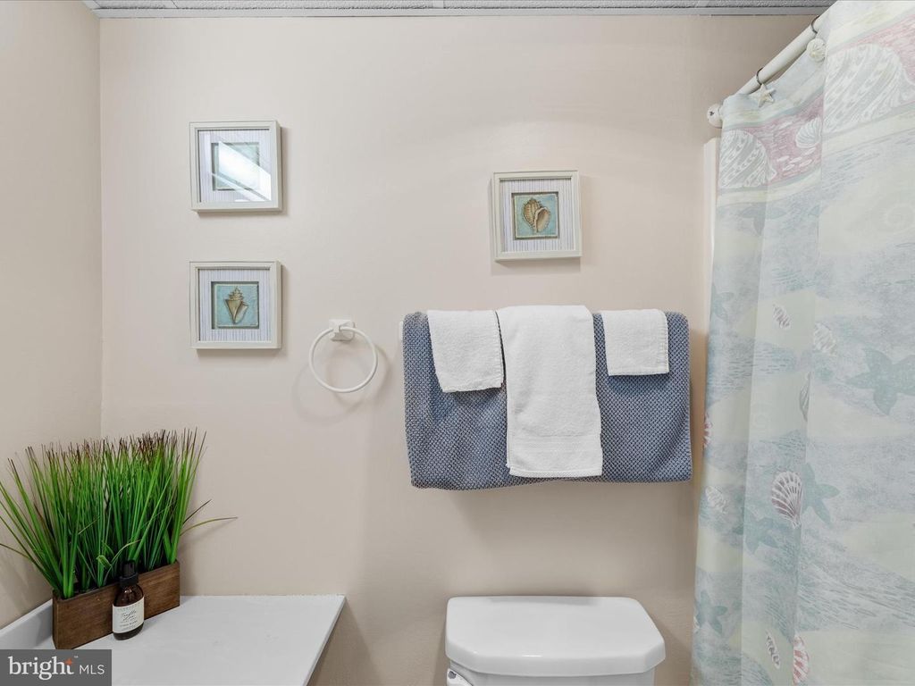 Image 29 of property listing at 17 70TH ST #25, Ocean City, MD 21842