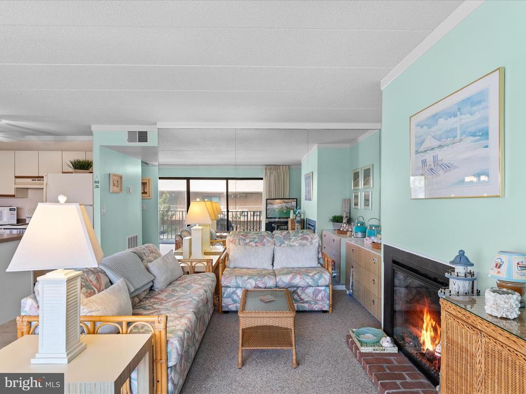 Image 9 of property listing at 17 70TH ST #25, Ocean City, MD 21842
