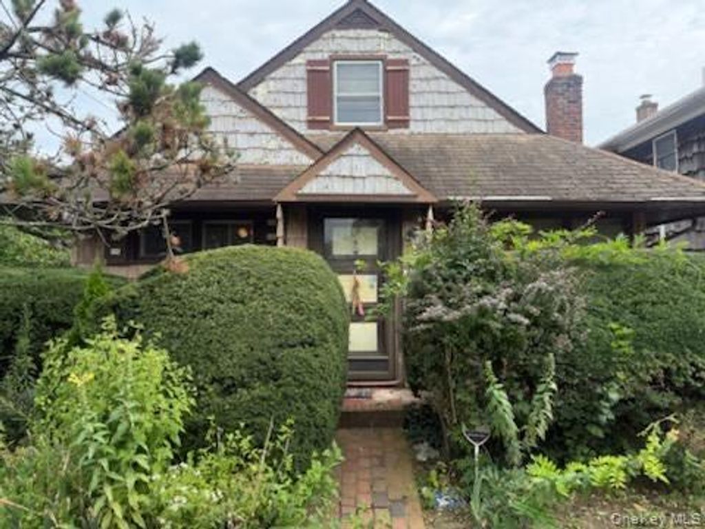 803 Ibsen Street, Woodmere, NY 11598 — exterior