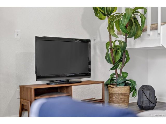 17158 E Whitaker Dr B, Aurora, CO 80015