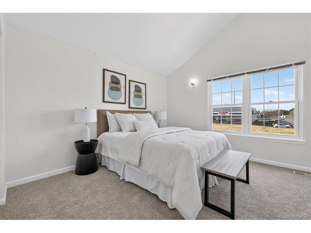 17158 E Whitaker Dr B, Aurora, CO 80015