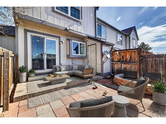 17158 E Whitaker Dr B, Aurora, CO 80015