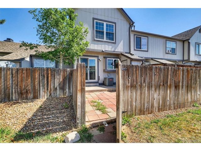 17158 E Whitaker Dr B, Aurora, CO 80015