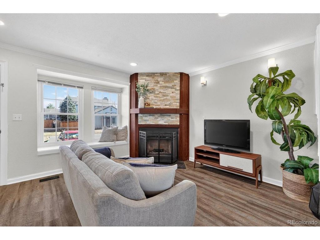 17158 E Whitaker Dr B, Aurora, CO 80015