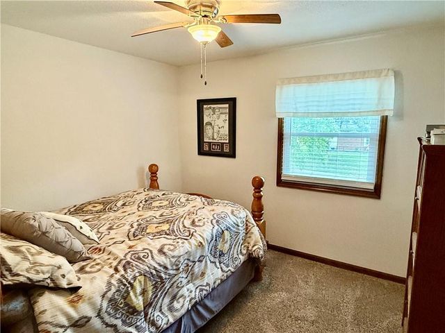 1022 W COOPER Street, Maryville, MO 64468