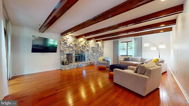 23 GEORGETOWN CT, Linwood, NJ 08221
