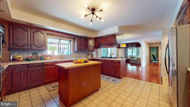 23 GEORGETOWN CT, Linwood, NJ 08221