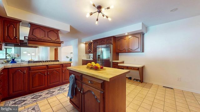23 GEORGETOWN CT, Linwood, NJ 08221