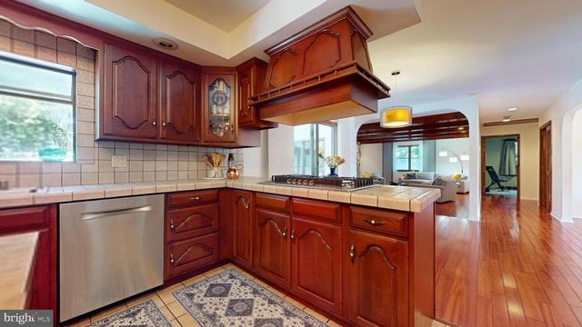 23 GEORGETOWN CT, Linwood, NJ 08221