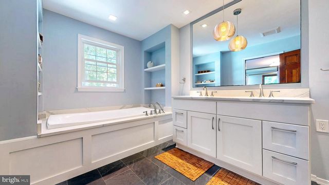 23 GEORGETOWN CT, Linwood, NJ 08221