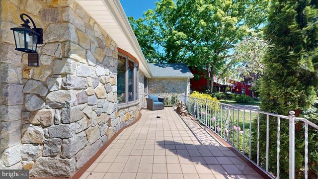 23 GEORGETOWN CT, Linwood, NJ 08221