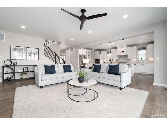 27794 E Davies Dr, Aurora, CO 80016