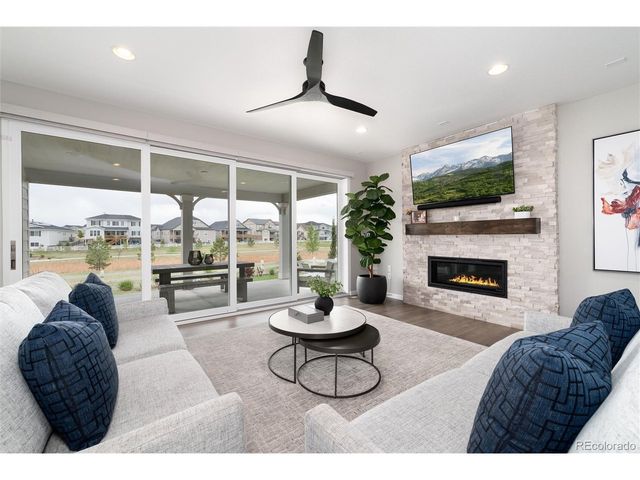 27794 E Davies Dr, Aurora, CO 80016